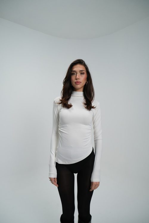 Ekru Yandan Büzgülü Bluz Ekru Yandan Büzgülü Bluz